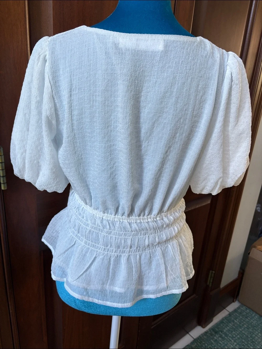 ASTR  Sheer Textured V-Neck Peplum Blouse with Puff Sleeves  white   lined  NWOT